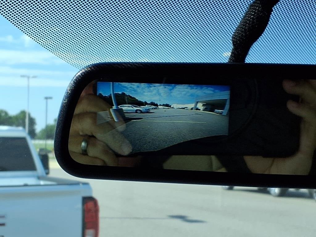 2025 Chevrolet Express Passenger 3500 1LS