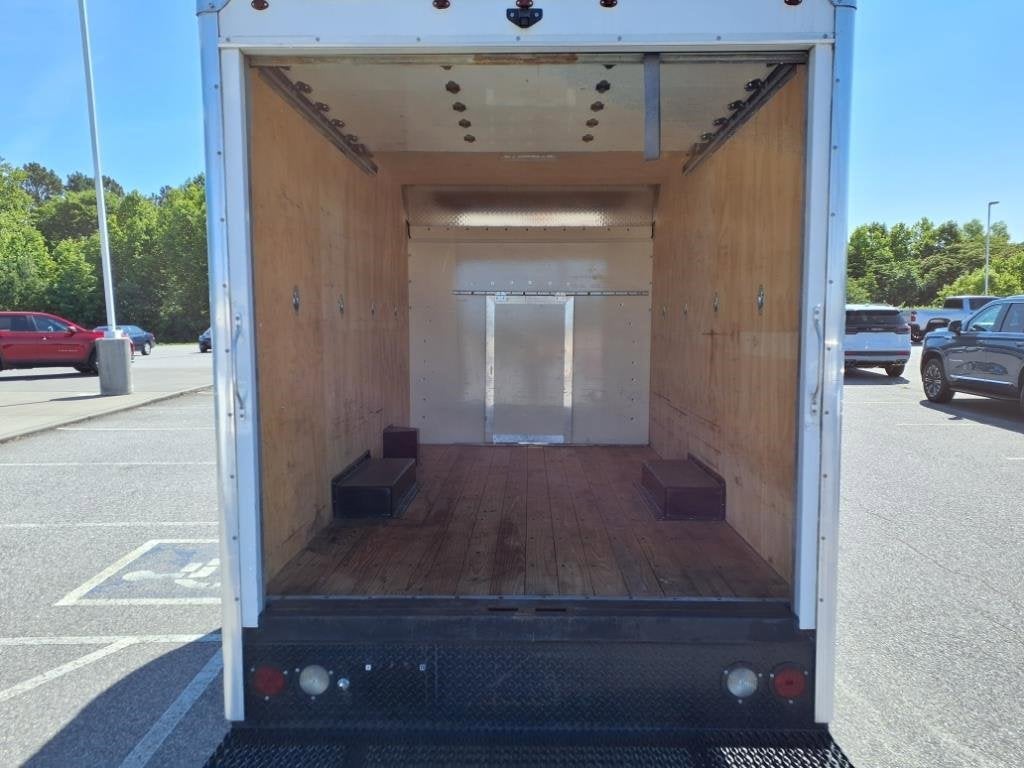 2020 Chevrolet Express Cutaway 3500 Base