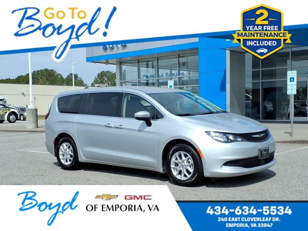 2023 Chrysler Voyager LX