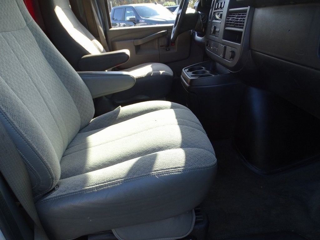 2018 Chevrolet Express 3500 LT Passenger