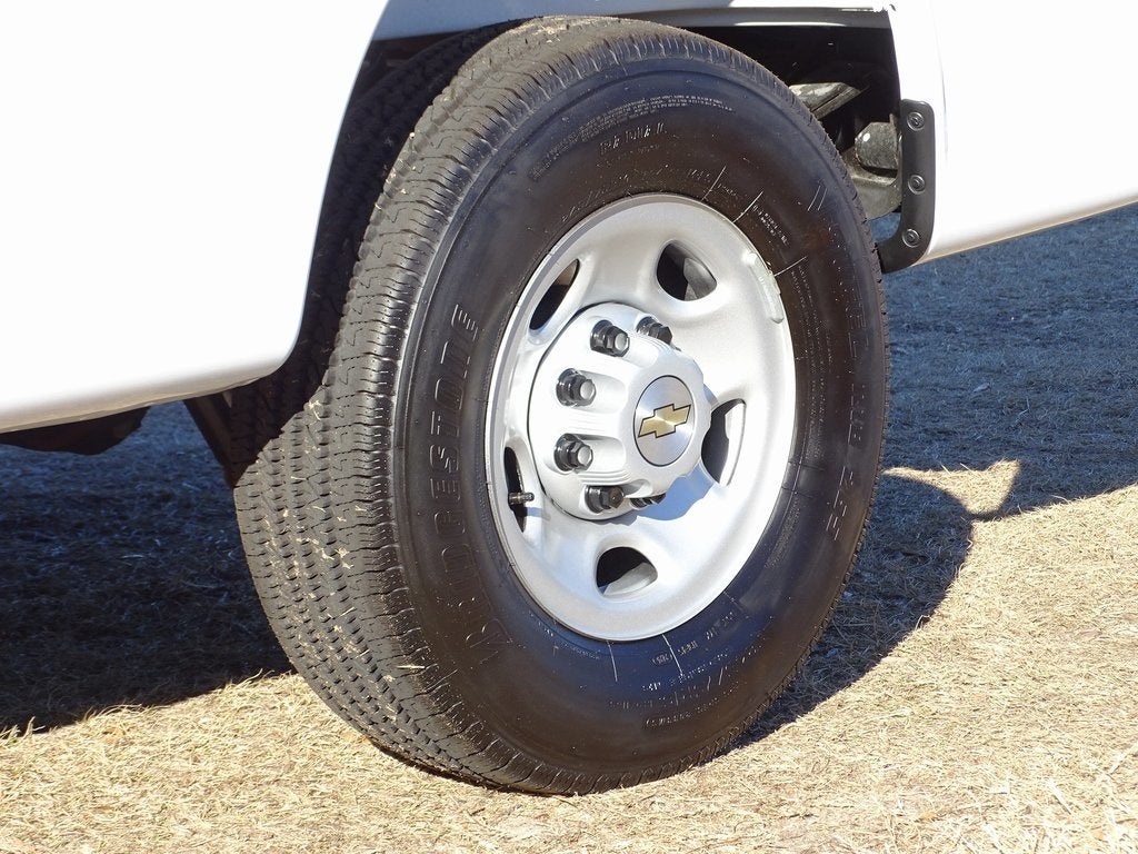 2025 Chevrolet Express 2500 Work Van Cargo