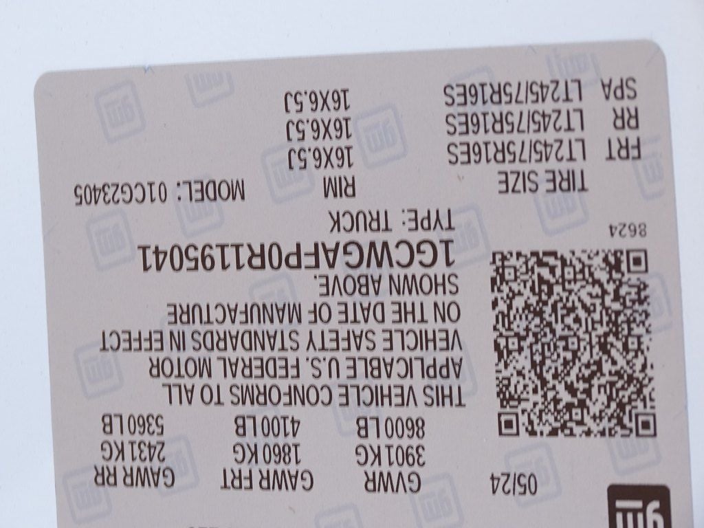 2024 Chevrolet Express 2500 Work Van Cargo