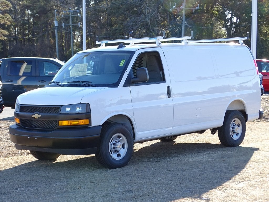 2025 Chevrolet Express 2500 Work Van Cargo