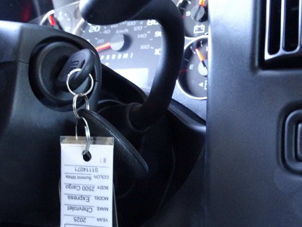 2025 Chevrolet Express 2500 Work Van Cargo