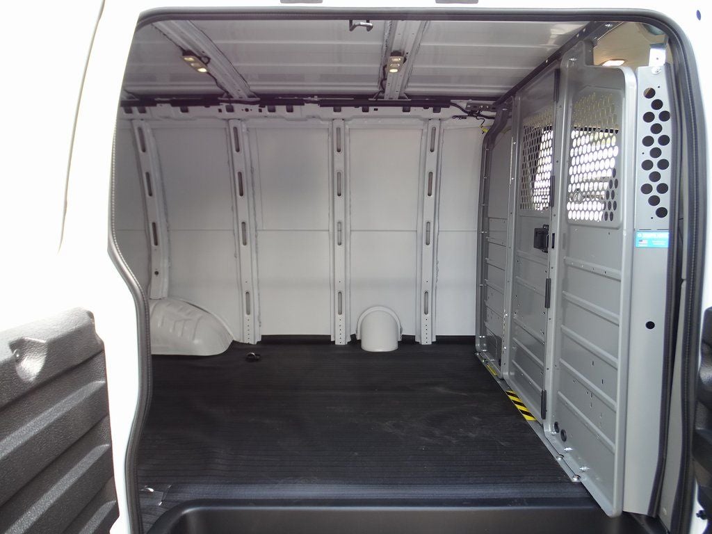 2025 Chevrolet Express 2500 Work Van Cargo