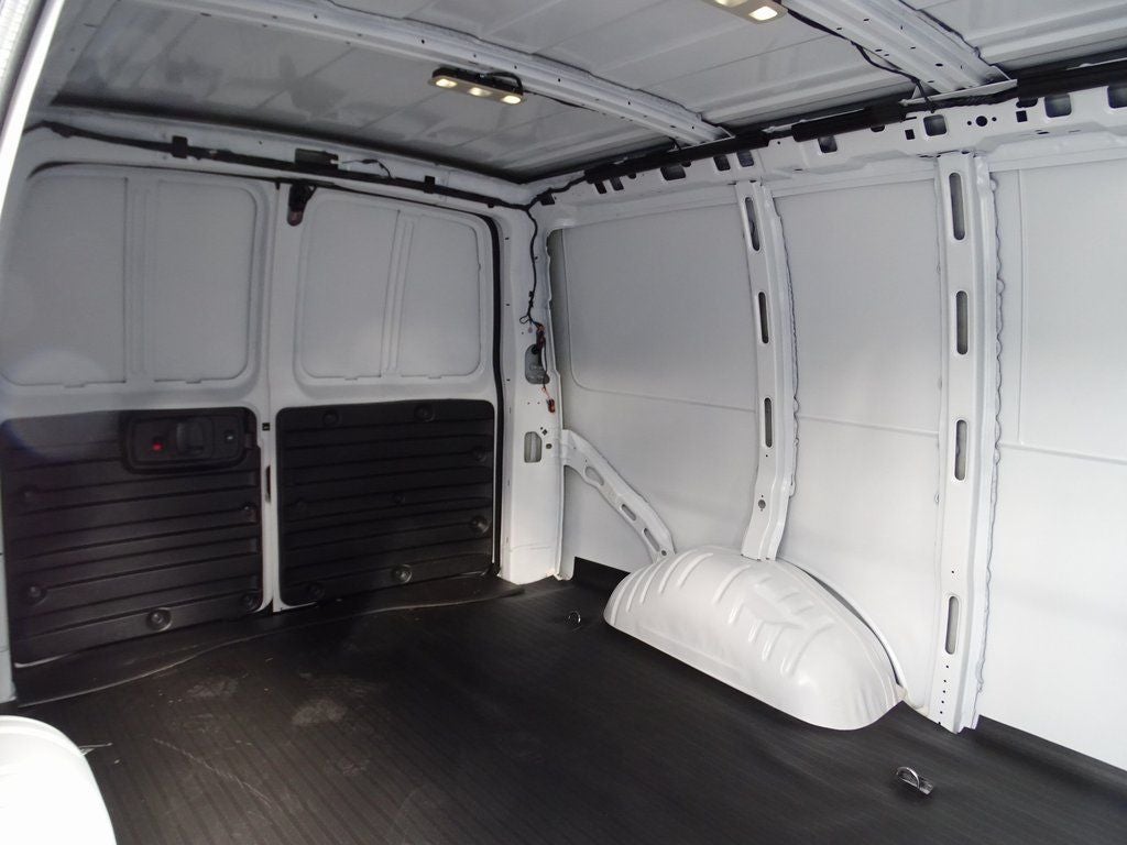 2025 Chevrolet Express 2500 Work Van Cargo