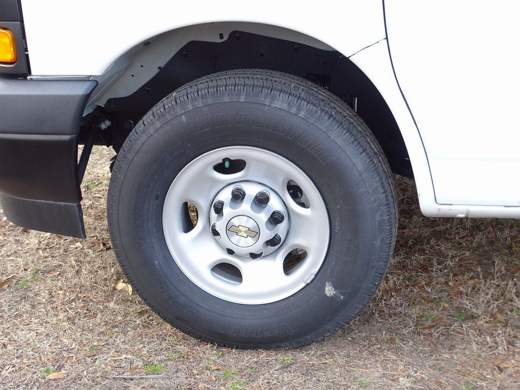 2025 Chevrolet Express 2500 Work Van Cargo