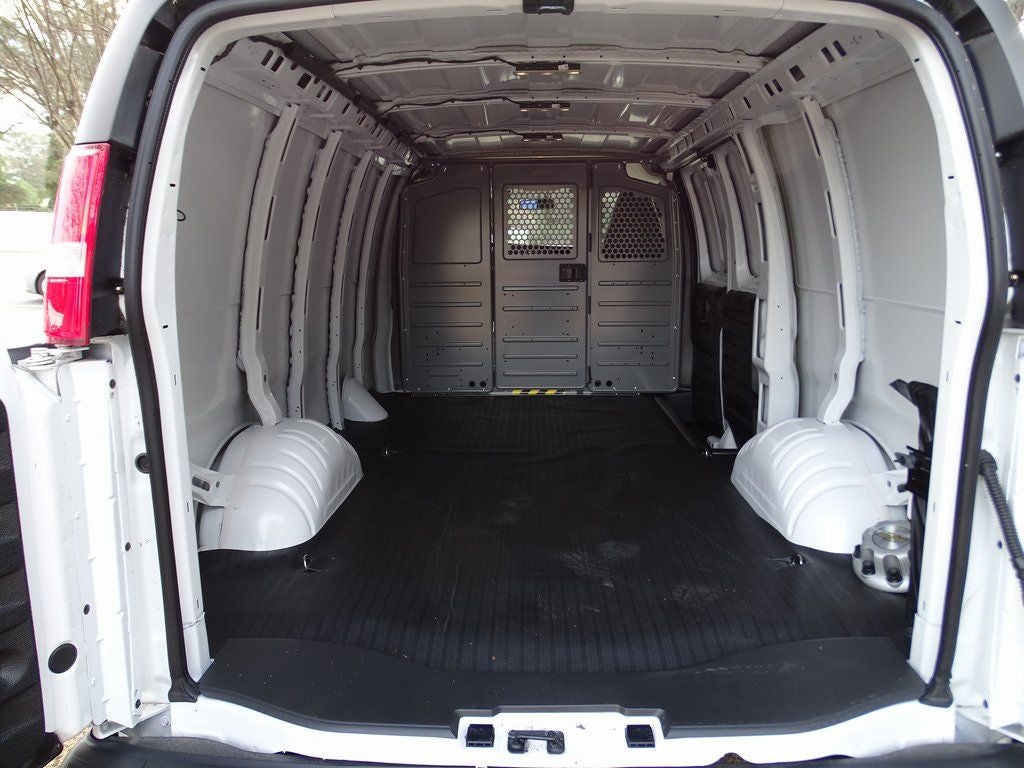 2025 Chevrolet Express 2500 Work Van Cargo