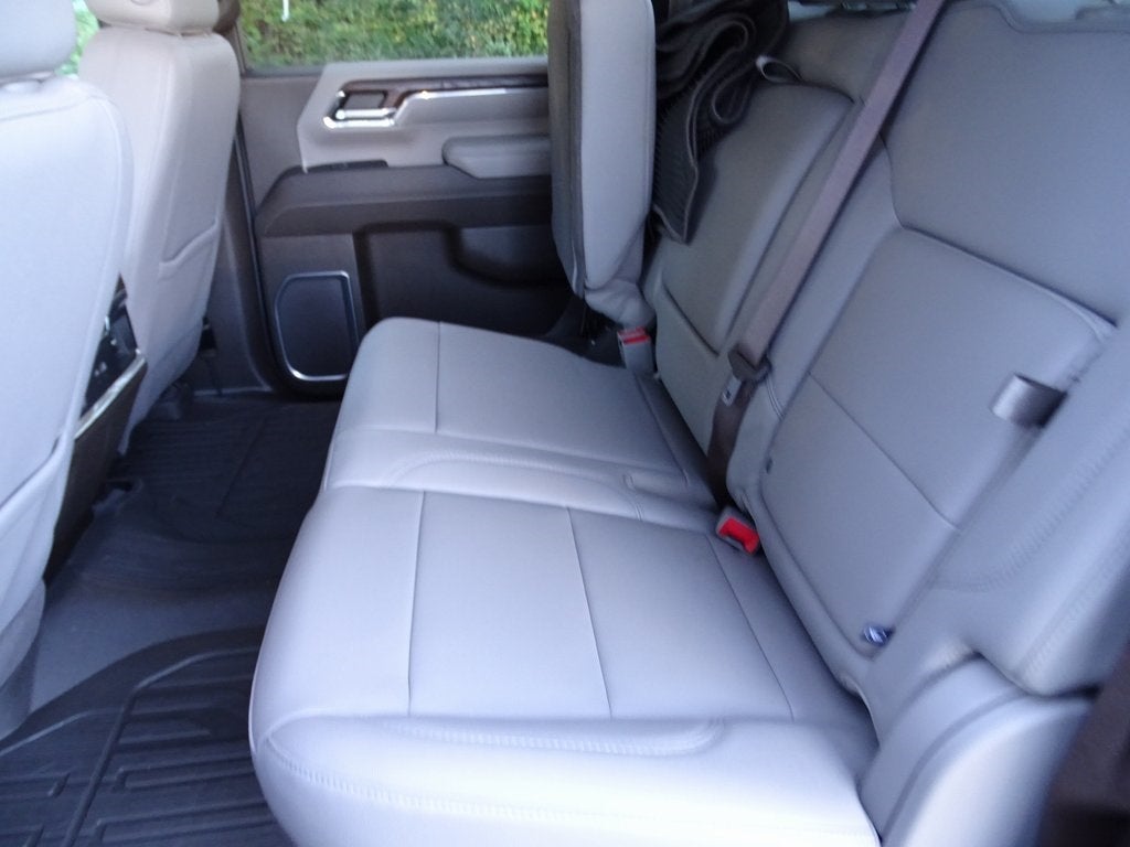 2024 GMC Sierra 2500HD SLT