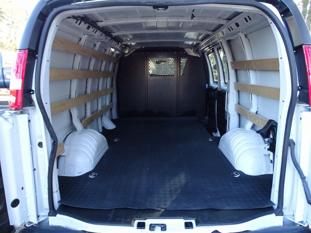 2024 GMC Savana 2500 Work Van