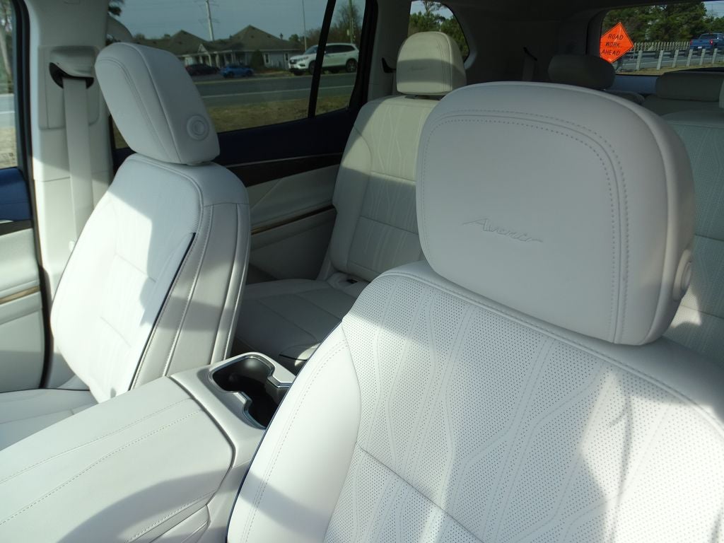 2025 Buick Enclave Avenir
