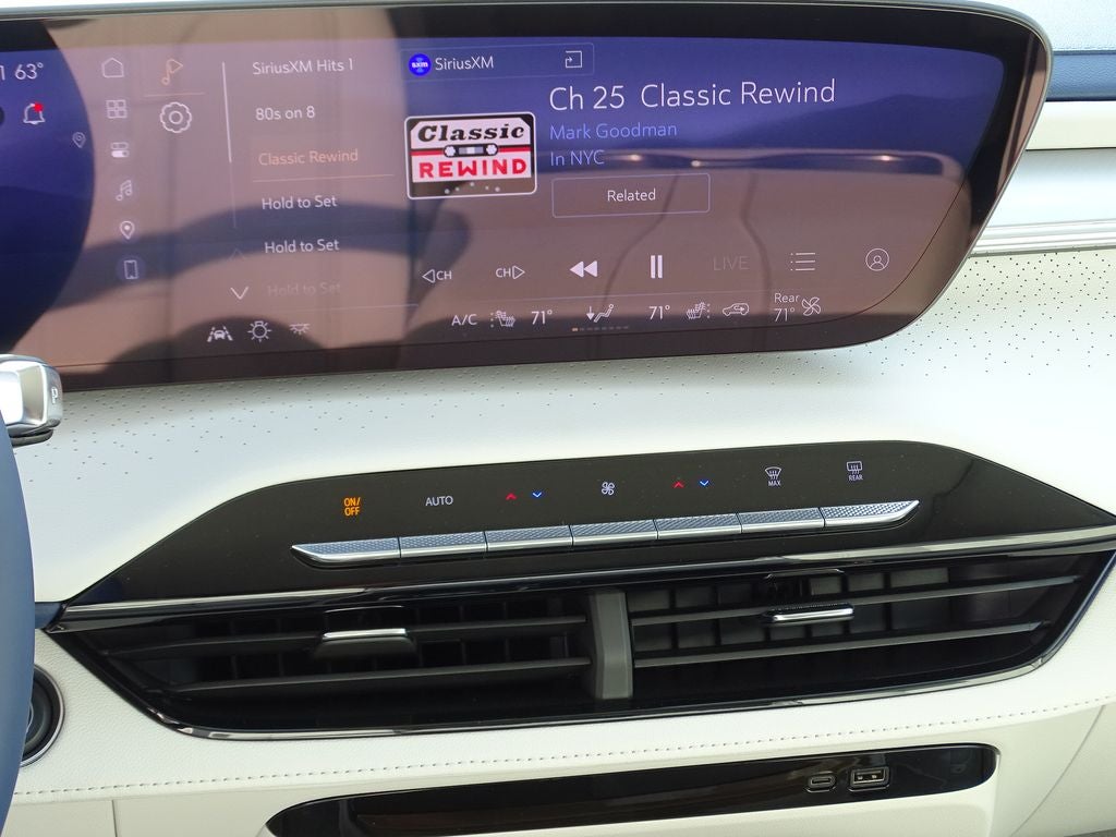 2025 Buick Enclave Avenir