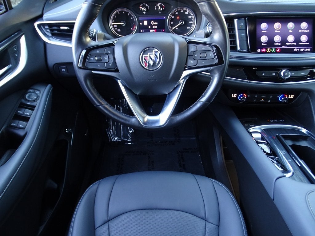 2022 Buick Enclave Essence