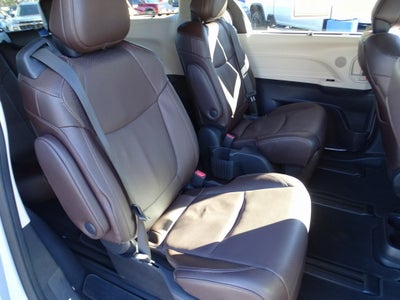 2023 Toyota Sienna Platinum 7 Passenger