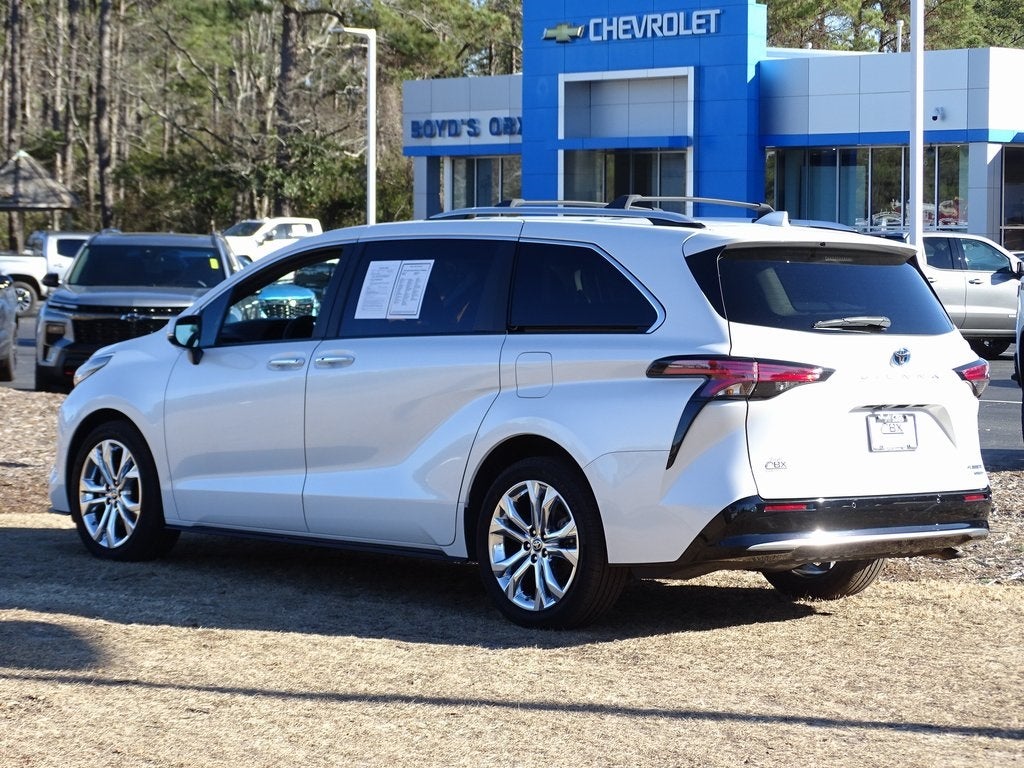 2023 Toyota Sienna Platinum 7 Passenger