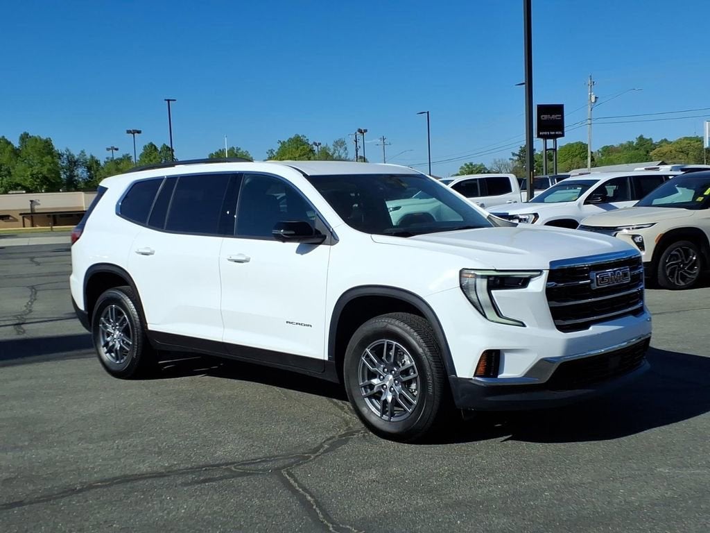 2025 GMC Acadia Elevation