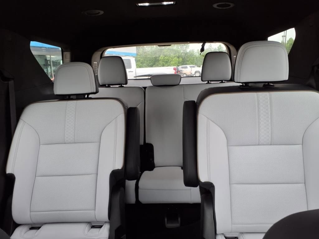 2025 Chevrolet Traverse High Country