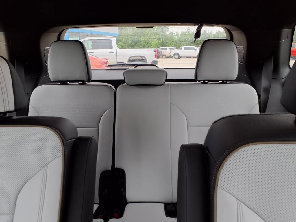 2025 Chevrolet Traverse High Country