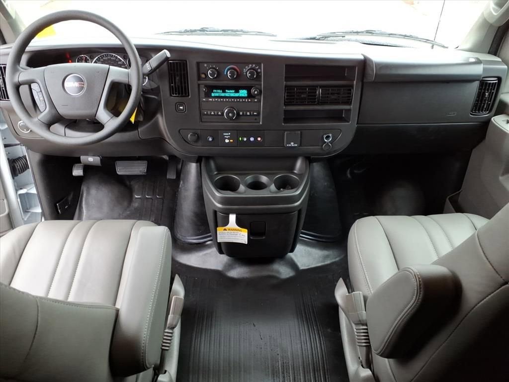2025 GMC Savana Cargo 2500 Work Van