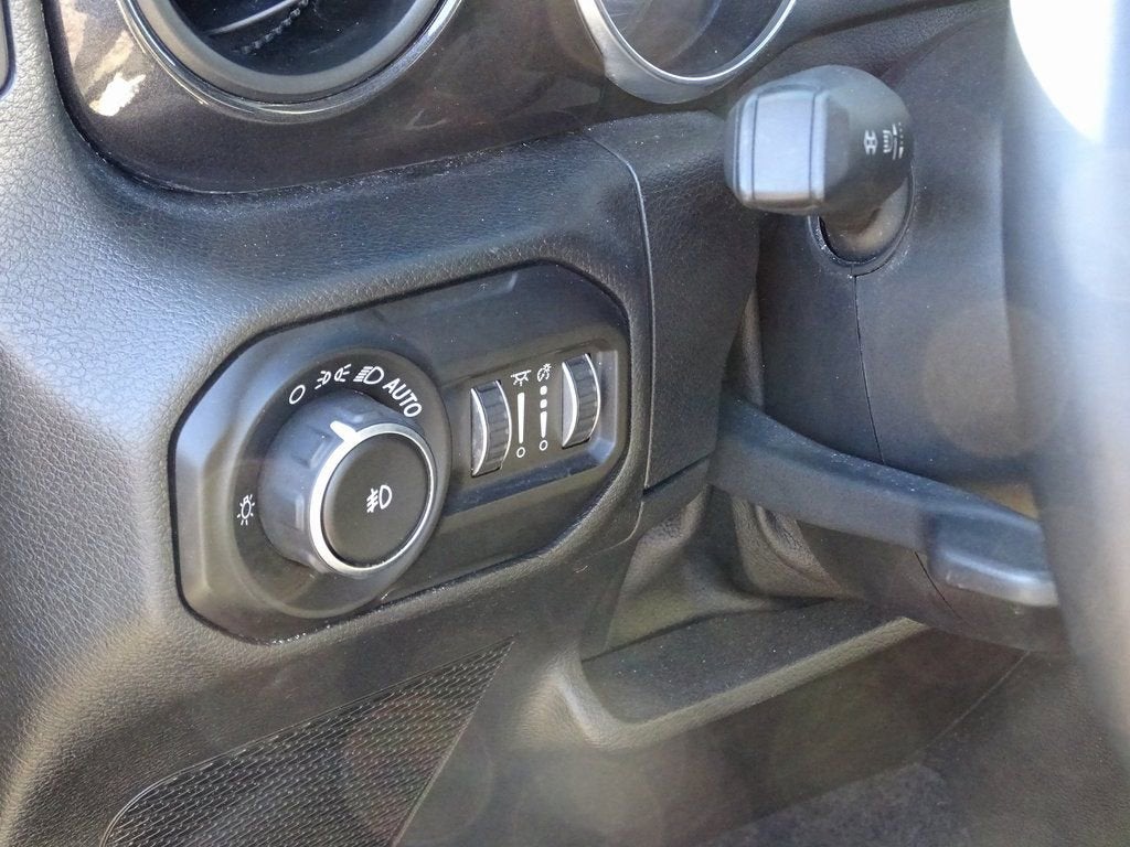 2020 Jeep Wrangler Unlimited Black and Tan