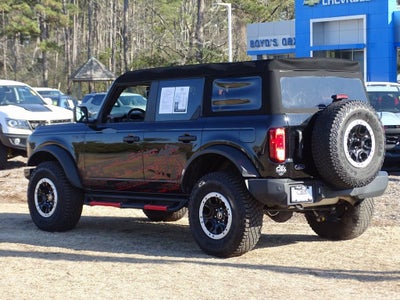 2023 Ford Bronco Base