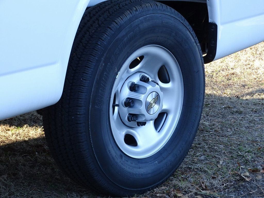 2025 Chevrolet Express Cargo 2500 WT