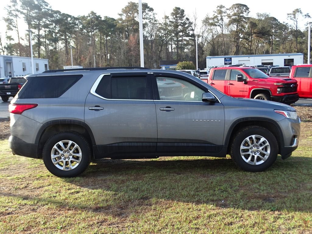 2020 Chevrolet Traverse LT Cloth