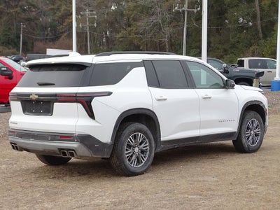 2025 Chevrolet Traverse LT