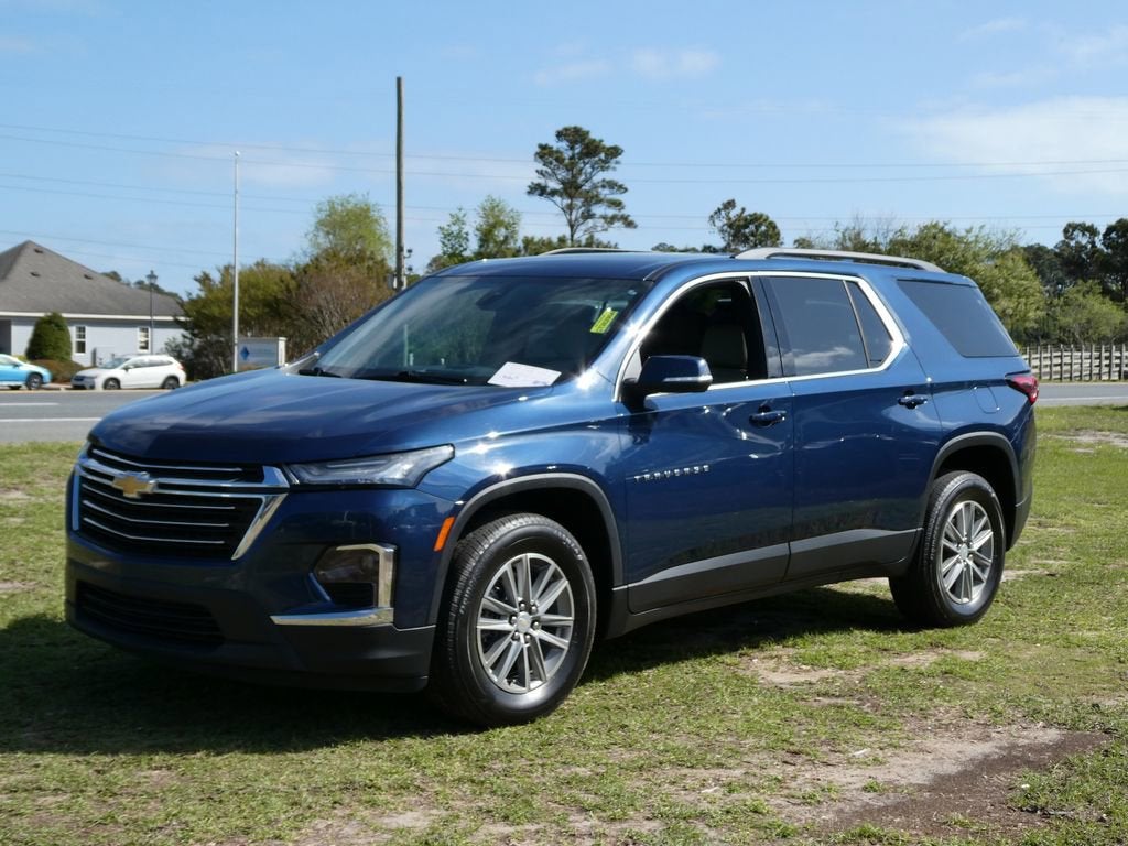 2023 Chevrolet Traverse LT Leather