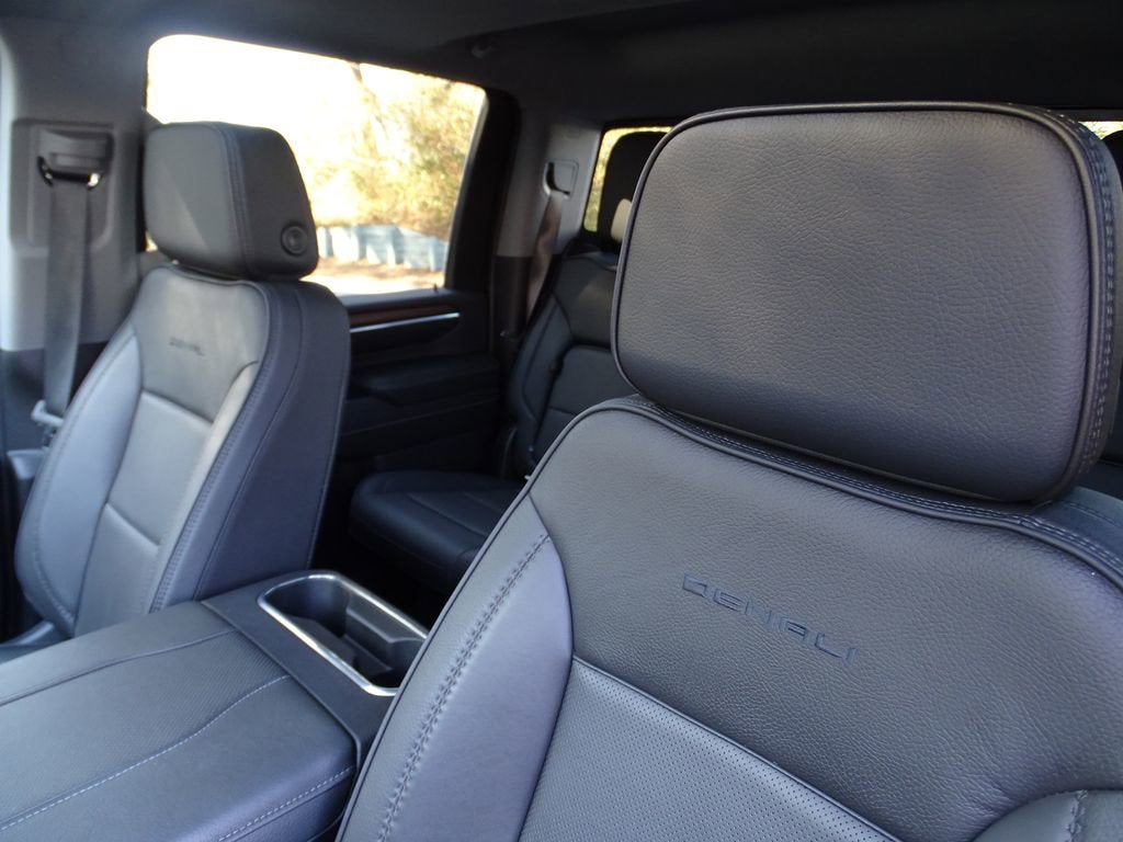 2025 GMC Sierra 2500 HD Denali