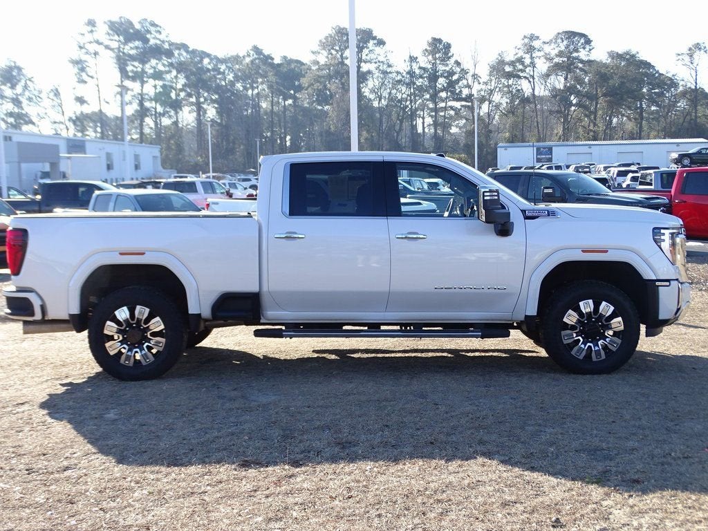 2025 GMC Sierra 2500 HD Denali