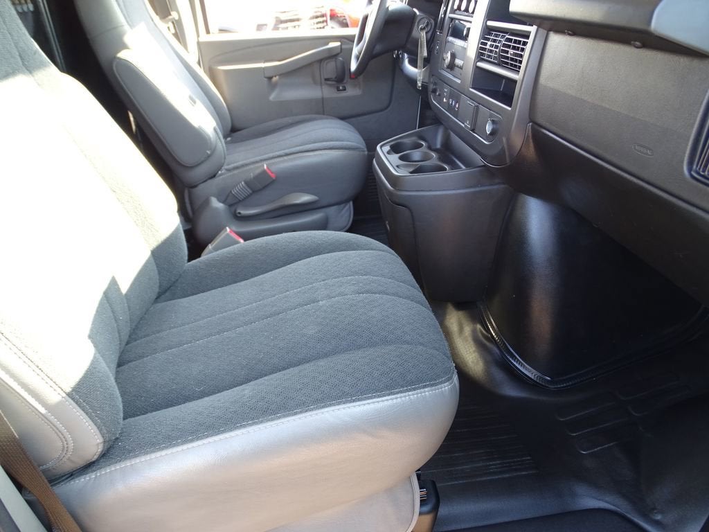 2024 GMC Savana Cargo 2500 Work Van