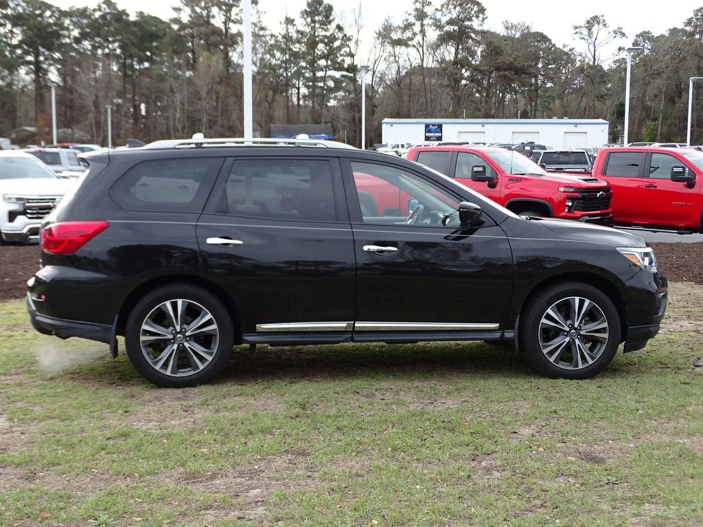 2020 Nissan Pathfinder Platinum