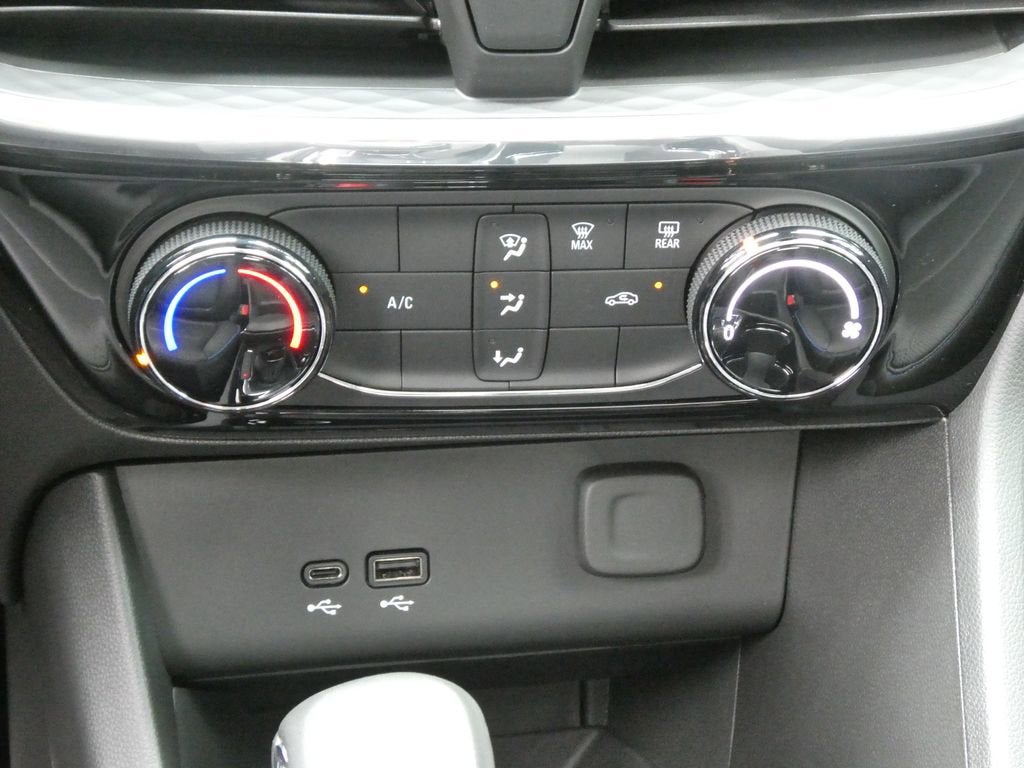 2025 Buick Encore GX Sport Touring